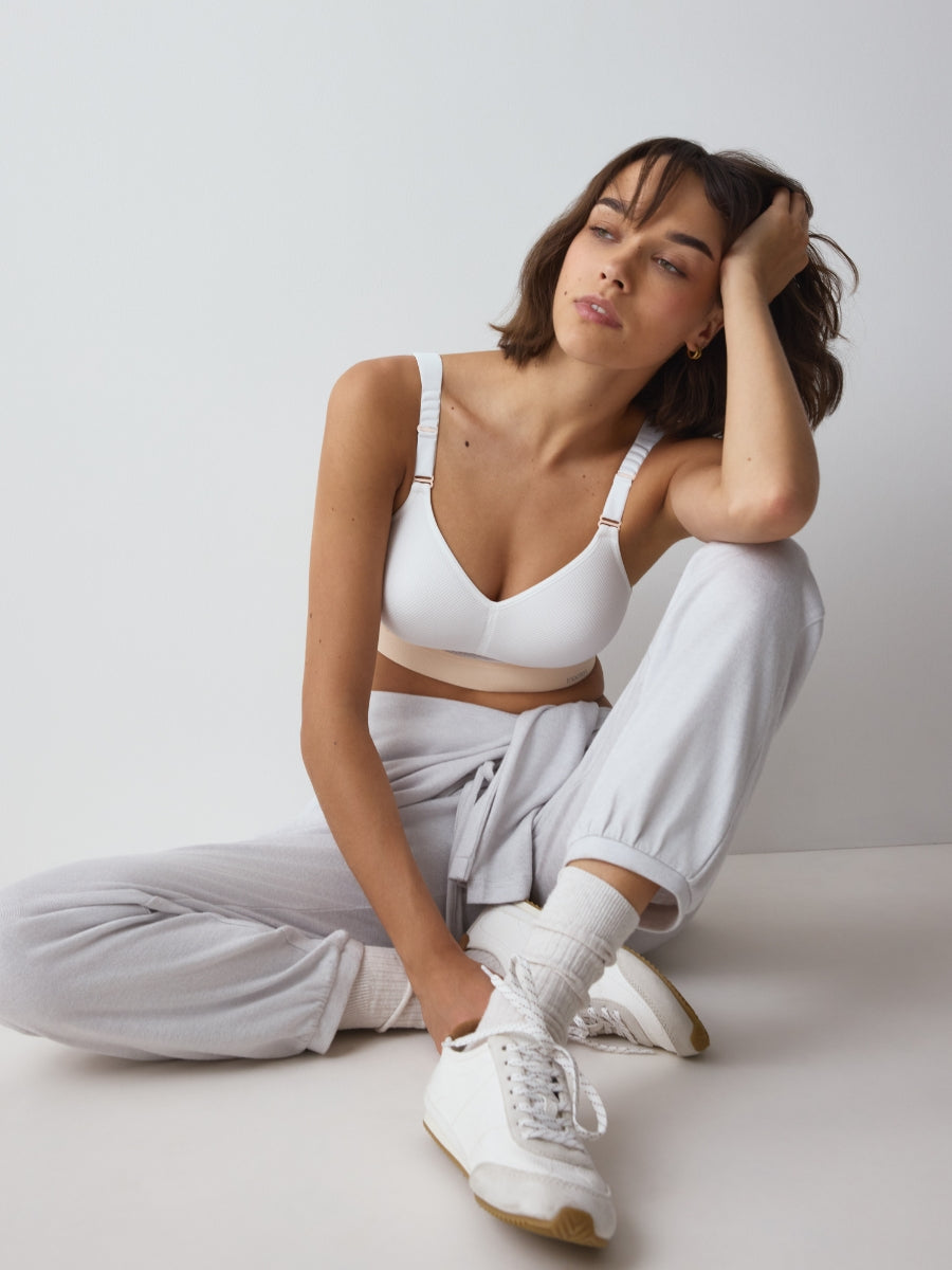Triaction Hybrid Lite P EX Sports Bra - White