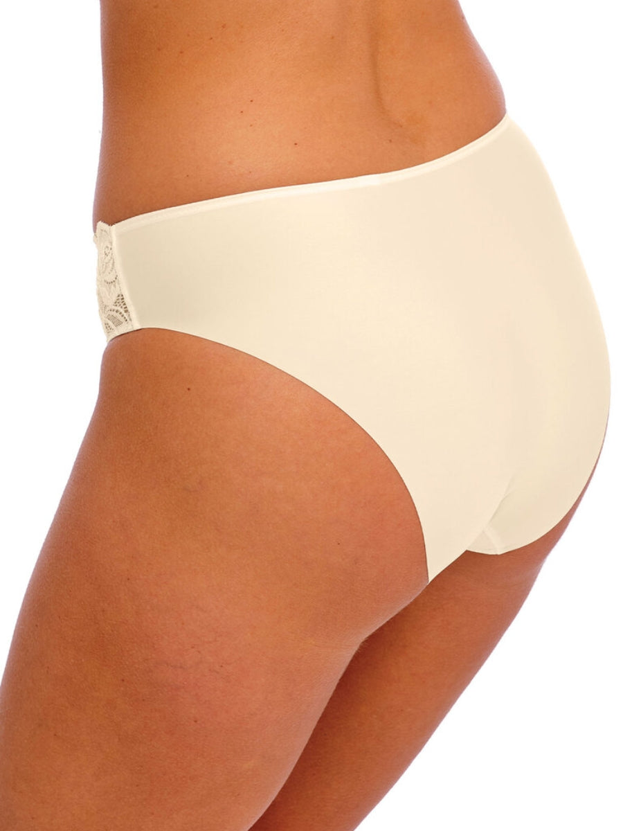 Eglantine Brief