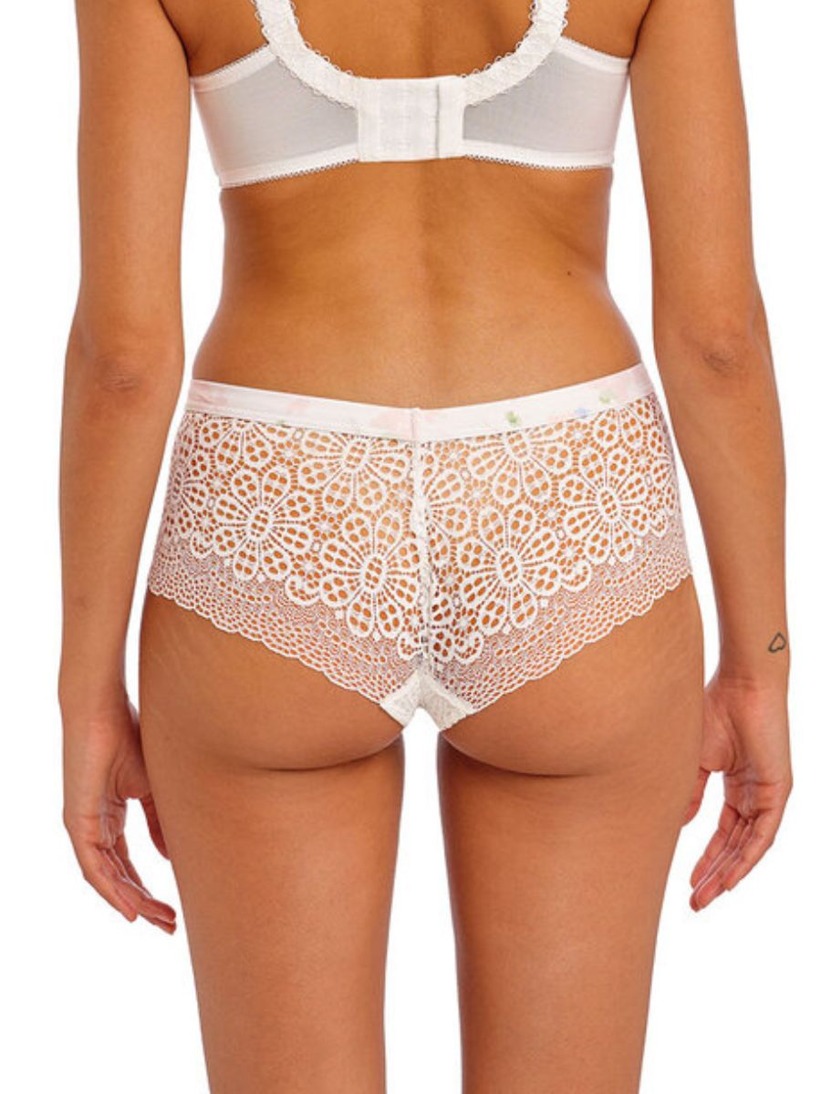 freya daydreaming shorts