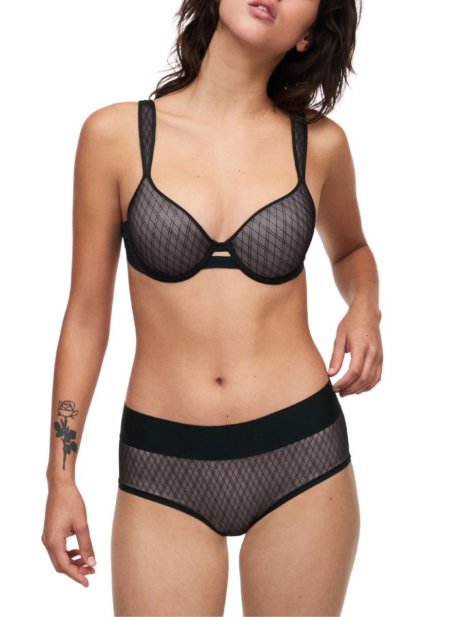 chantelle smooth lines covering memory bra black beige