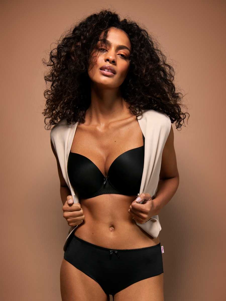 Black Moulded T-Shirt Bra - Available In Sizes 38C - 50G