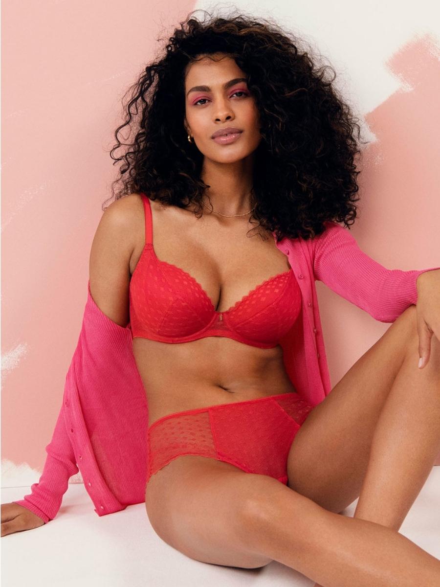 freya signature short