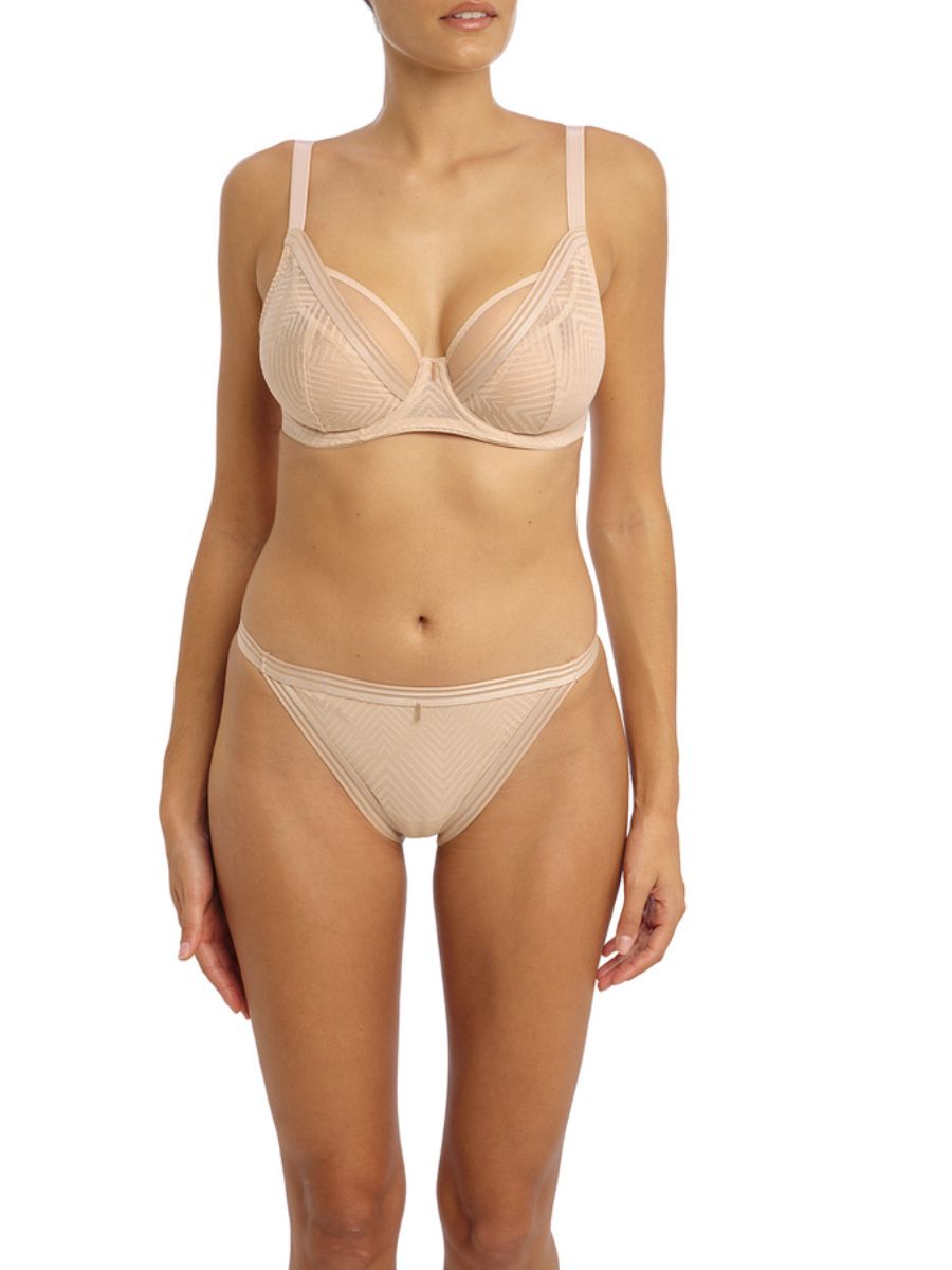 freya tailored brief