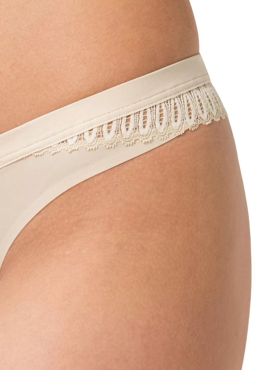 triumph aura spotlight string brief thong