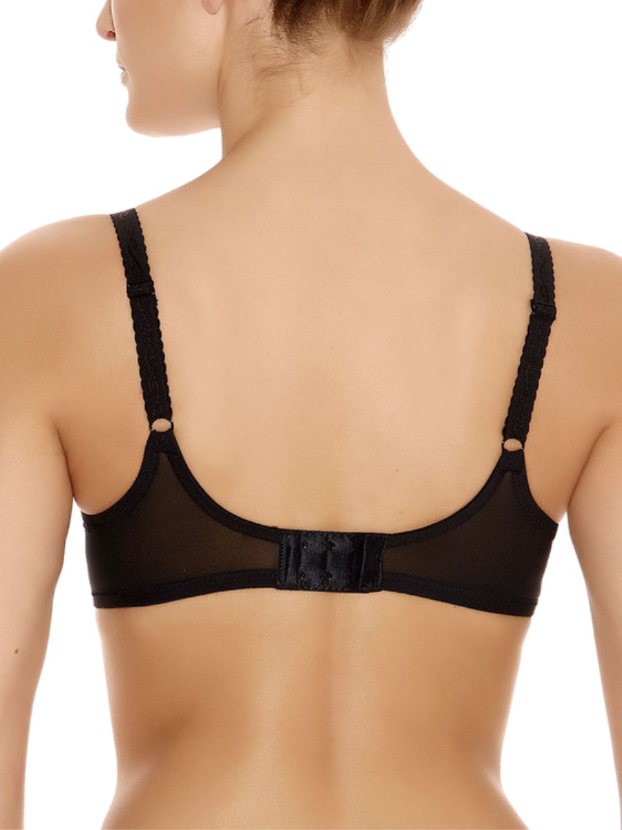 wacoal basic beauty contour spacer bra black